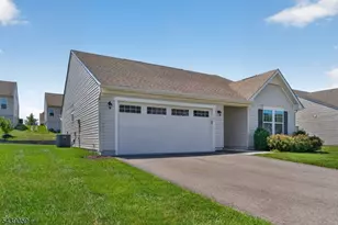 101 Mountain View Ln, Mansfield Township, NJ 07865 - Photo 2