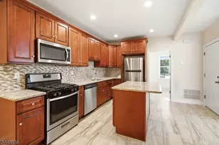234 Lt Glenn Zamorski Dr, Elizabeth, NJ 07206 - Photo 4