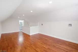 234 Lt Glenn Zamorski Dr, Elizabeth, NJ 07206 - Photo 18
