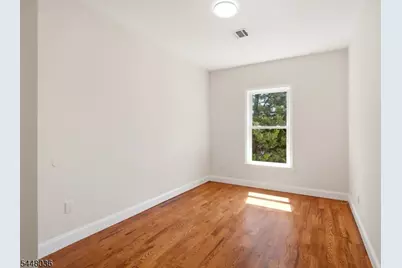234 Lt Glenn Zamorski Dr, Elizabeth, NJ 07206 - Photo 20