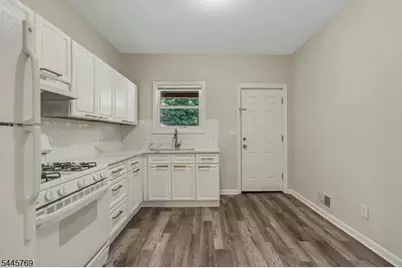 612 Bound Brook Road #4, Dunellen, NJ 08812 - Photo 8