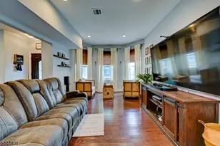 135 Sanford St, East Orange, NJ 07018 - Photo 12
