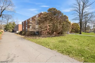 201 Lincoln Ave, Cranford Township, NJ 07016 - Photo 10