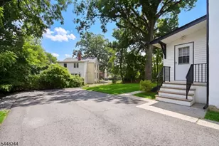 28 Edgewood Terrace, South Bound Brook Boro, NJ 08880 - Photo 2