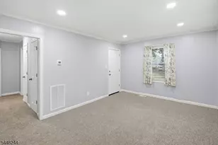 28 Edgewood Terrace, South Bound Brook Boro, NJ 08880 - Photo 4