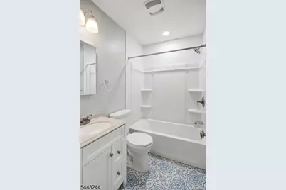 28 Edgewood Ter #A, South Bound Brook Boro, NJ 08880 - Photo 12