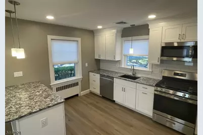 58 Hastings Ave, Nutley, NJ 07110 - Photo 4