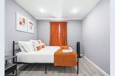 153 Danforth Ave, Jersey City, NJ 07305 - Photo 32