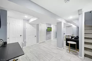 153 Danforth Ave, Jersey City, NJ 07305 - Photo 12