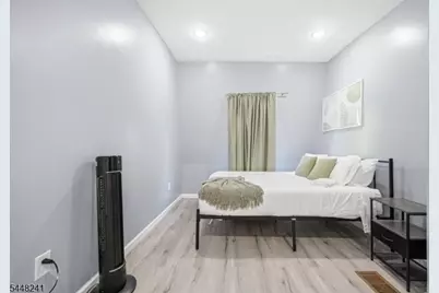 153 Danforth Ave, Jersey City, NJ 07305 - Photo 34
