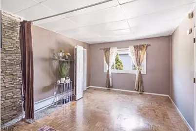 1410 Leslie St, Hillside, NJ 07205 - Photo 4