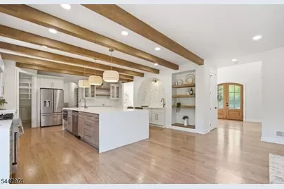 61 Hickory St, Metuchen, NJ 08840 - Photo 10