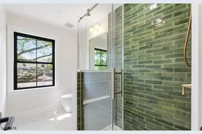 61 Hickory St, Metuchen, NJ 08840 - Photo 36