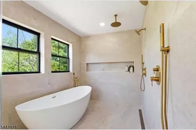 61 Hickory St, Metuchen, NJ 08840 - Photo 40