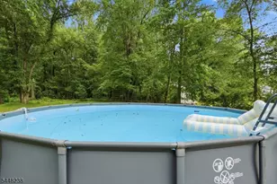 14 Big Piece Rd, Fairfield, NJ 07004 - Photo 34