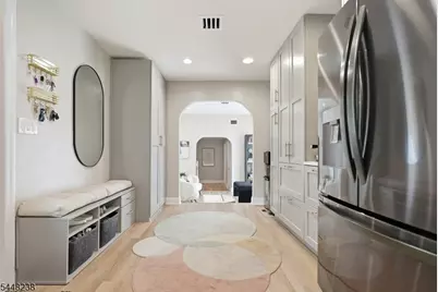 14 Big Piece Rd, Fairfield, NJ 07004 - Photo 10