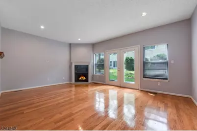 8708 Brittany Dr, Wayne, NJ 07470 - Photo 10