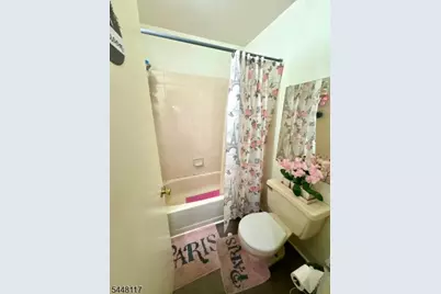402 Holly Dr #402, Perth Amboy, NJ 08861 - Photo 14