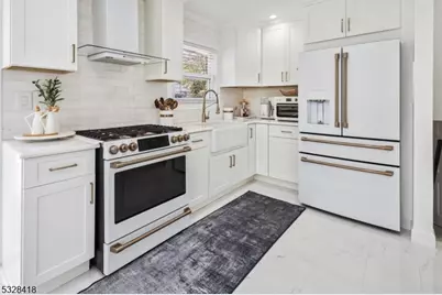 92 Cornell Ave, Rahway, NJ 07065 - Photo 8