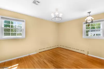 54 Canterbury Dr, Clark Township, NJ 07066 - Photo 20