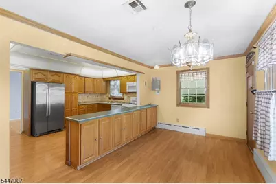 54 Canterbury Dr, Clark Township, NJ 07066 - Photo 6