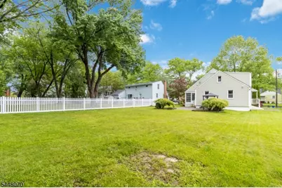 7 Evelyn Road, Roseland, NJ 07068 - Photo 6