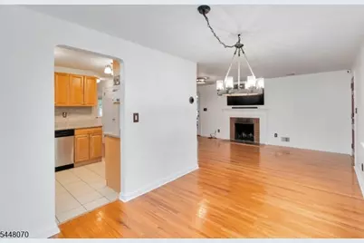 7 Evelyn Road, Roseland, NJ 07068 - Photo 10