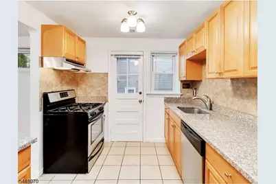 7 Evelyn Road, Roseland, NJ 07068 - Photo 12
