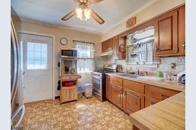 101 Lower Rd, Linden, NJ 07036 - Photo 8