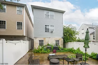 64 Brunswick St, Newark, NJ 07114 - Photo 28