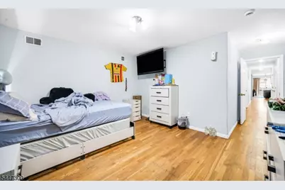64 Brunswick St, Newark, NJ 07114 - Photo 10