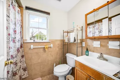 64 Brunswick St, Newark, NJ 07114 - Photo 18