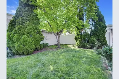 105 Lower Rd, Linden, NJ 07036 - Photo 12