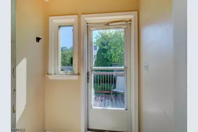105 Lower Rd, Linden, NJ 07036 - Photo 4