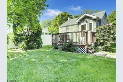 105 Lower Rd, Linden, NJ 07036 - Photo 2