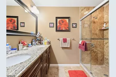 911 Worth Ave, Linden, NJ 07036 - Photo 24