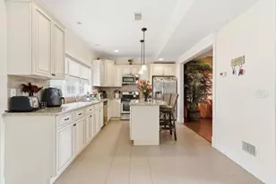911 Worth Ave, Linden, NJ 07036 - Photo 40