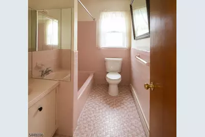 441 W 1st Ave, Roselle, NJ 07203 - Photo 10