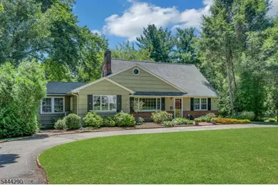 18 Yorke Rd, Mountain Lakes, NJ 07046 - Photo 2