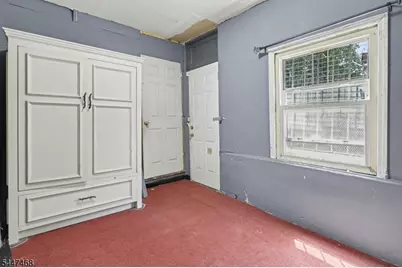 53 Jacob St, Newark, NJ 07103 - Photo 16