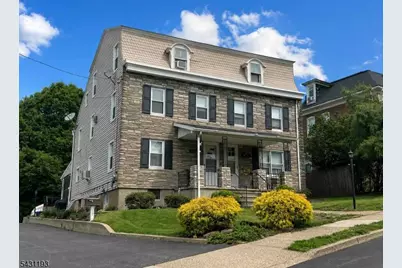 319 Center St, Phillipsburg, NJ 08865 - Photo 1