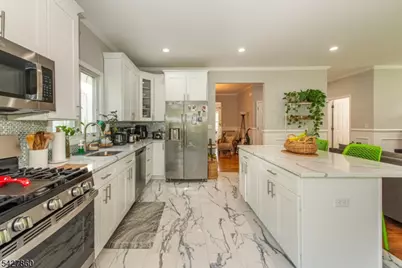 15 Norman Ave, Parsippany, NJ 07034 - Photo 12