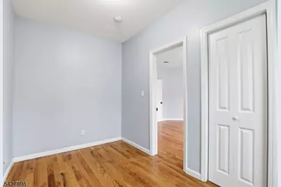 37 Tichenor Ter, Irvington, NJ 07111 - Photo 10
