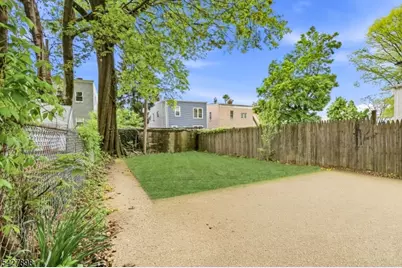 37 Tichenor Ter, Irvington, NJ 07111 - Photo 26