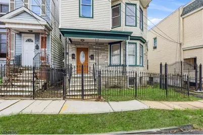 37 Tichenor Ter, Irvington, NJ 07111 - Photo 4