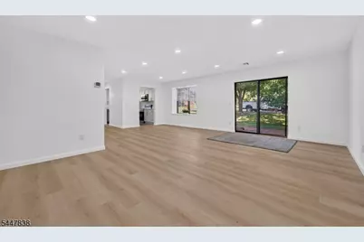 10 Daniel Ct, Lebanon, NJ 08833 - Photo 6