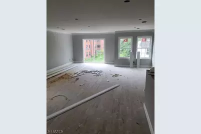 48 Willoughby St, Newark, NJ 07112 - Photo 6