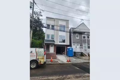 48 Willoughby St, Newark, NJ 07112 - Photo 2
