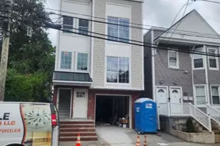 48 Willoughby St, Newark, NJ 07112 - Photo 2