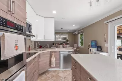 16 Adrian St, Pompton Lakes, NJ 07442 - Photo 20